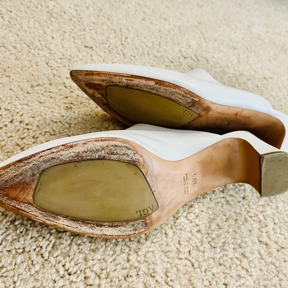 AGL Mule Heels Women size (9) 39.5 Off White Leather Pointed Toe Slide Shoes - Picture 6 of 9
